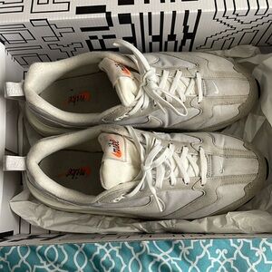 Nike Air Max Dawn “grey fog”